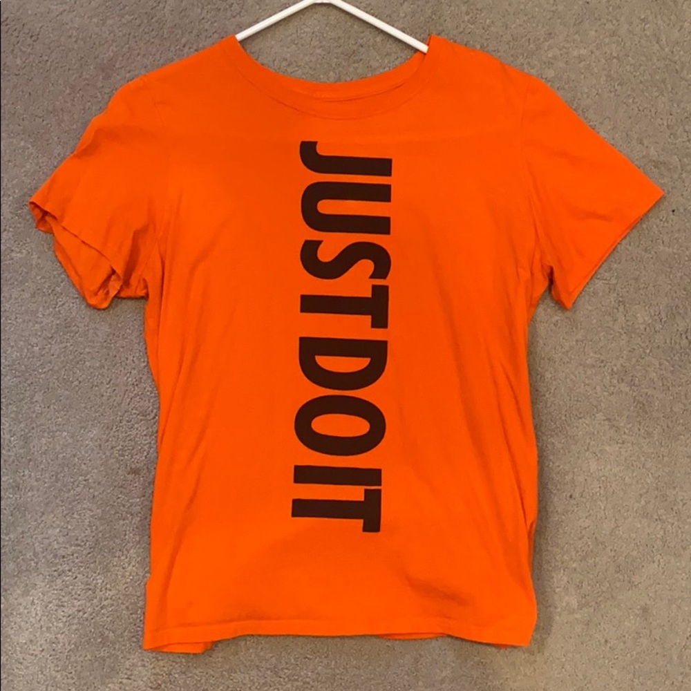 Nike youth tee